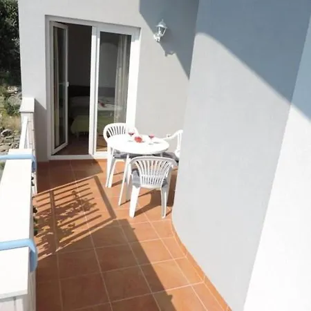 In With Sea View, Balcony, Air Conditioning, Wifi 5067-6