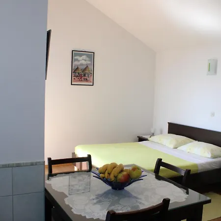 In With Sea View, Balcony, Air Conditioning, Wifi 5067-6 * Duće